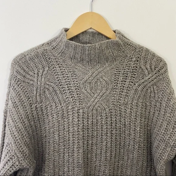 AERIE Grey marled Chunky Rib Mix Stitch Sweater Small - Picture 4 of 8